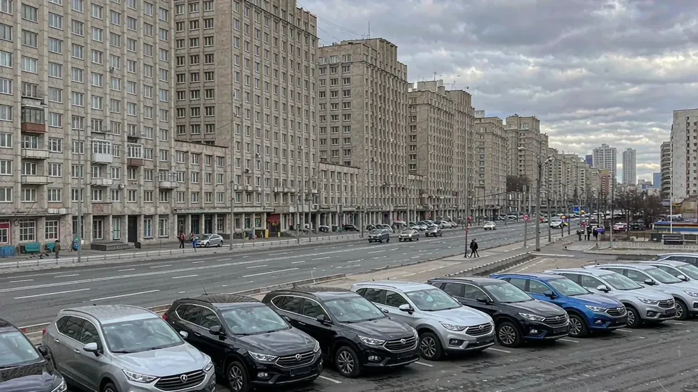 السيارات الصينية تتصدر روسيا: دليل المستورد