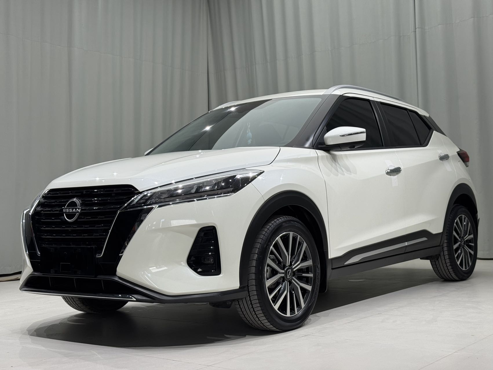 Nissan كيكس موديل 2023