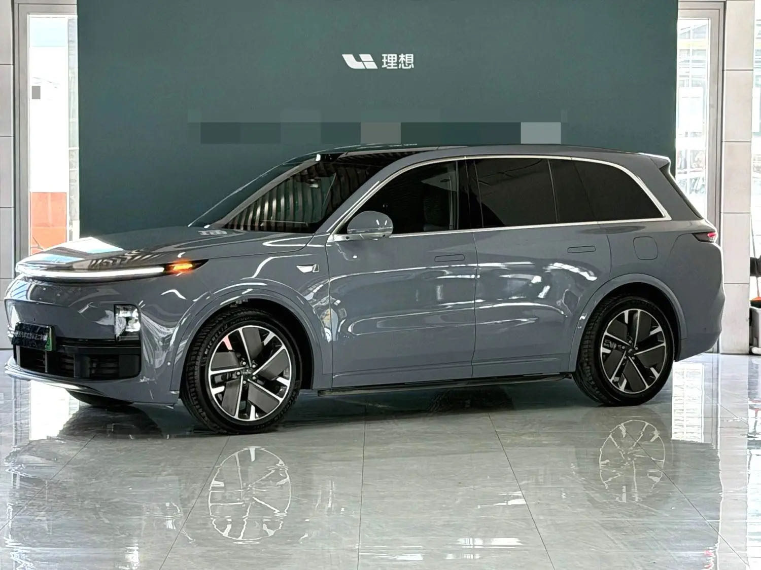 Li Auto لي L8 موديل 2025