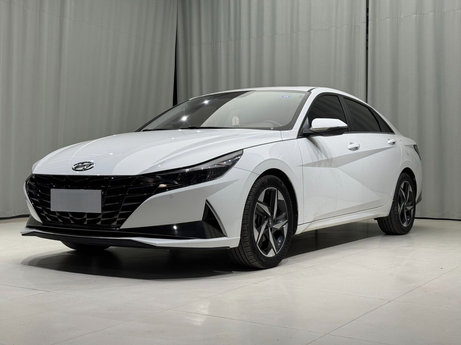 Hyundai Elantra 2022 ed.