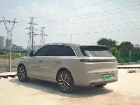 Li Auto L6 موديل 2024