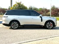 Lynk & Co سلسلة 900 موديل 2025