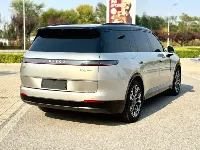 Lynk & Co سلسلة 900 موديل 2025