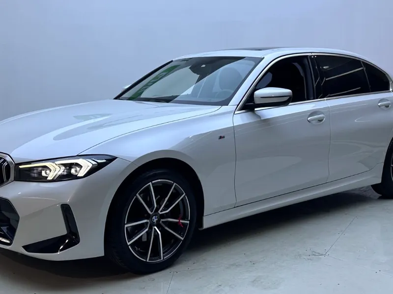 بي 3 Series موديل 2023