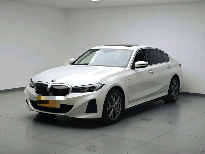 بي i3 موديل 2025