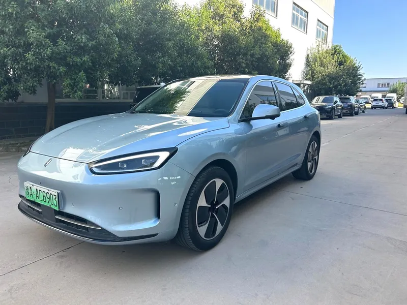 AITO M5 موديل 2022