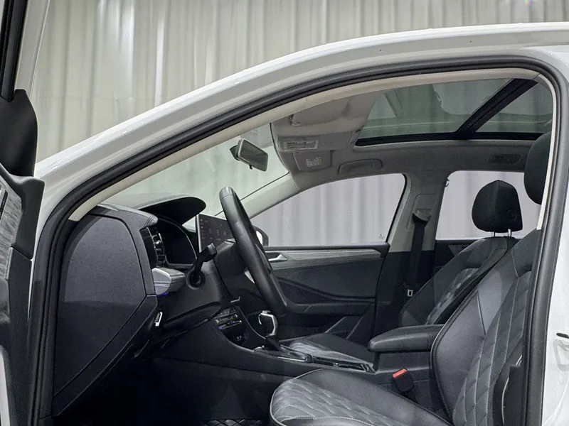 Volkswagen Sagitar 2023 ed.