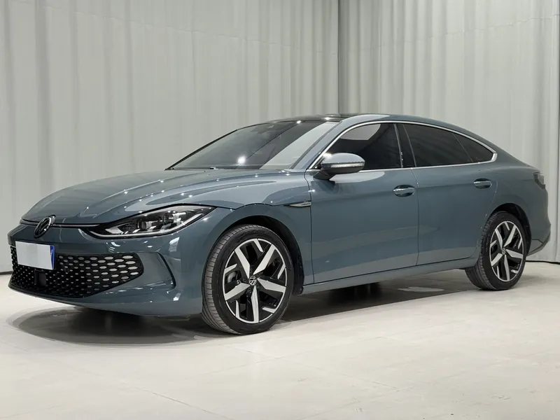 Volkswagen لاماندو موديل 2023