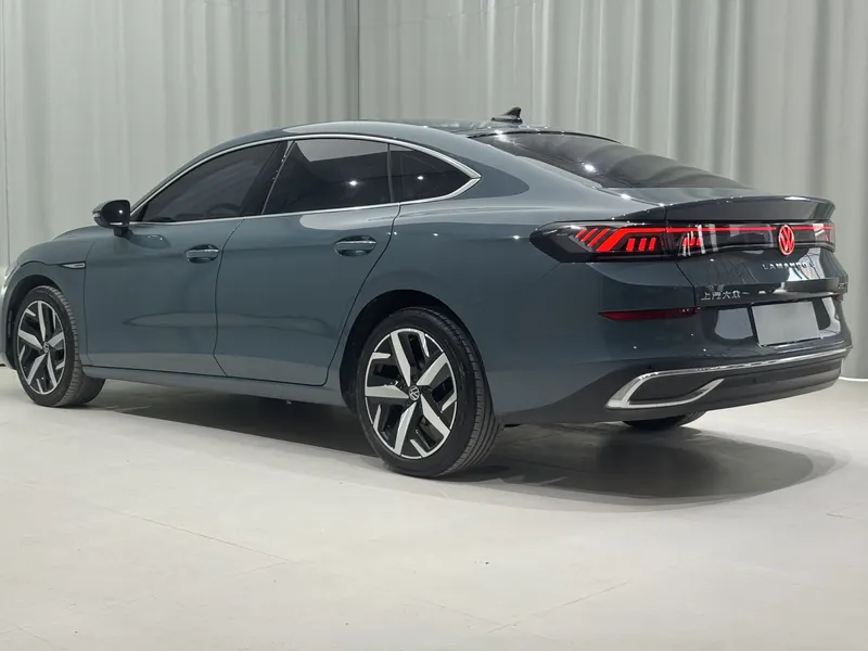 Volkswagen لاماندو موديل 2023