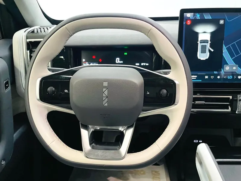 iCAR 03 موديل 2024
