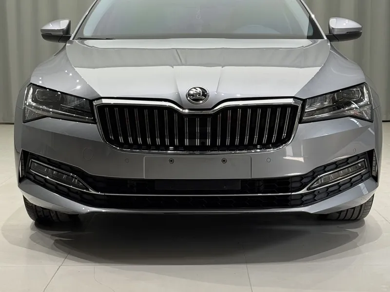 Skoda سوبيرب موديل 2023
