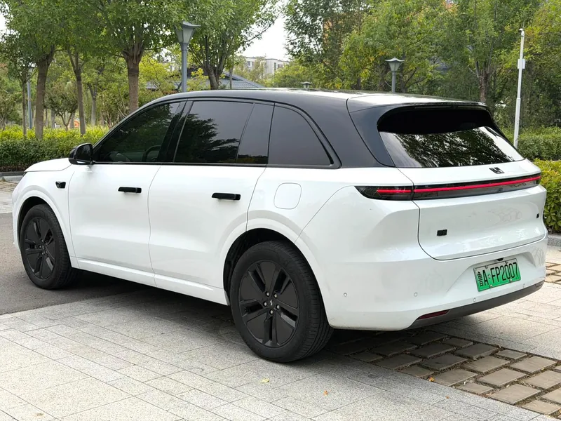 Li Auto لي أوتو L6 موديل 2025