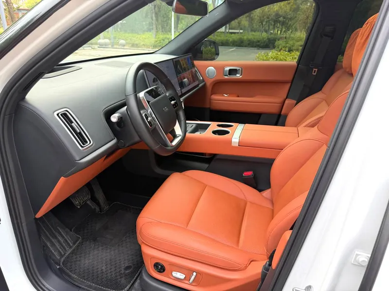 Li Auto لي أوتو L6 موديل 2025