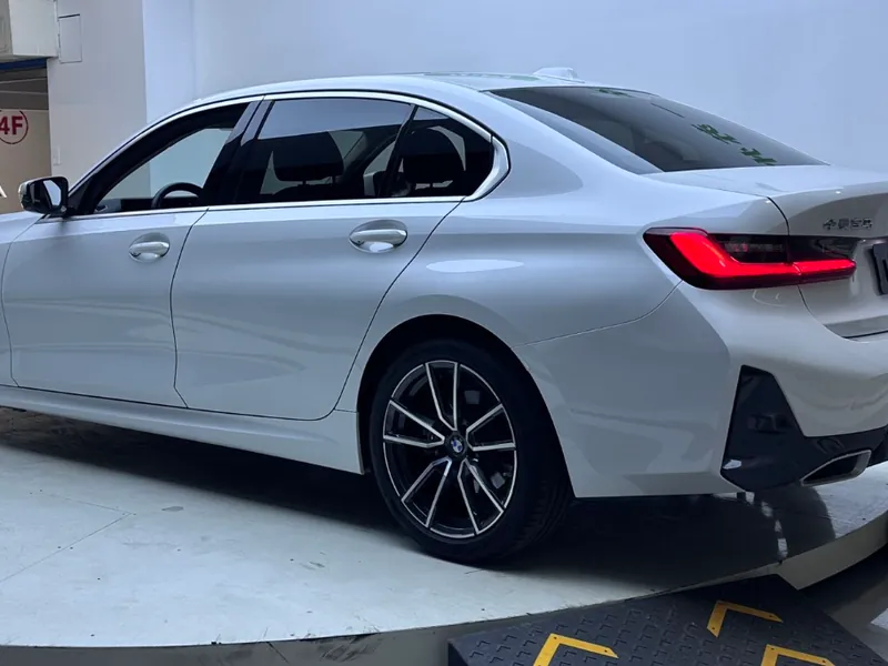 BMW الفئة الثالثة موديل 2023