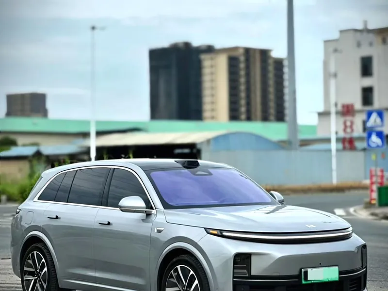 Li Auto لي أوتو L7 موديل 2024