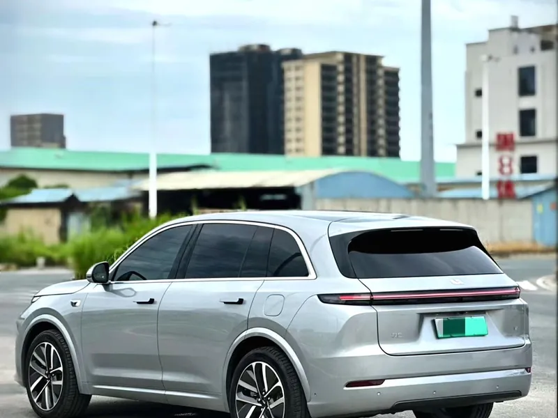 Li Auto لي أوتو L7 موديل 2024