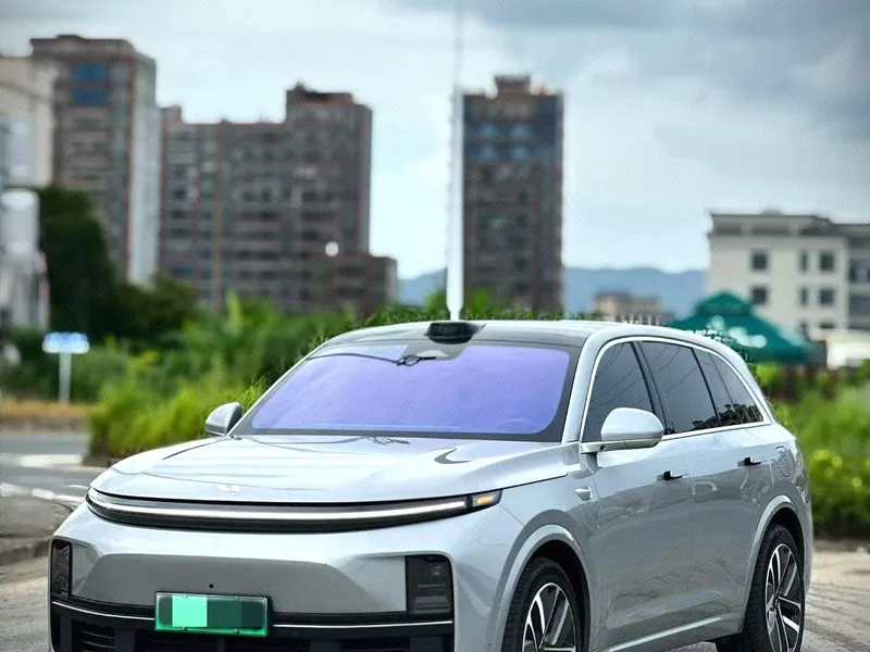 Li Auto لي أوتو L7 موديل 2024
