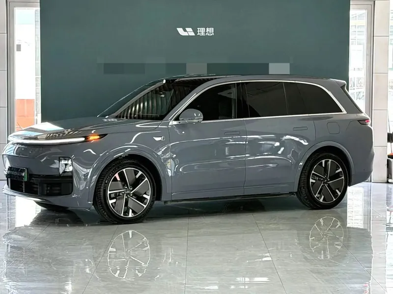 Li Auto لي L8 موديل 2025